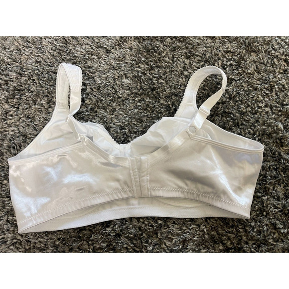 Playtex 40D Bra 18-Hr Ultimate Lift Support Wireless Full-Figure 4745 White NEW - Picture 3 of 4